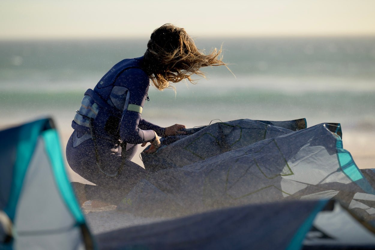 ION Sol Curv - Women's Hardshell Kitesurf Harness - Worthing Watersports - 9010583283463 - Harness - ION Water