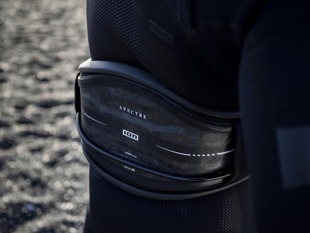 ION Spectre Kite Waist Harness 2026 - Carbon - Worthing Watersports - 9010583318226 - Harness - ION Water