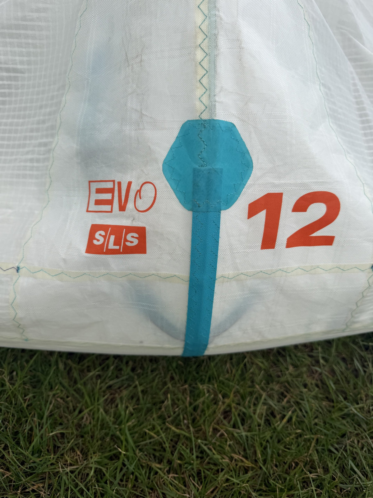 Actual used Duotone Evo SLS Concept Blue 2026 12m kite, photograph 1