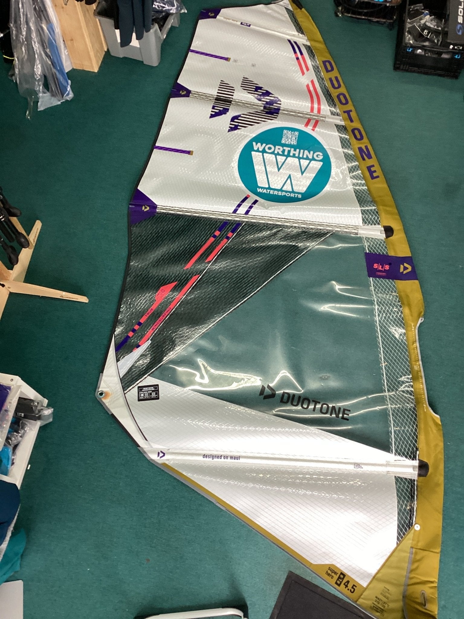 USED Duotone Super Hero SLS 2024 4.5m - Worthing Watersports - Windsurfing Sails - Duotone Windsurfing