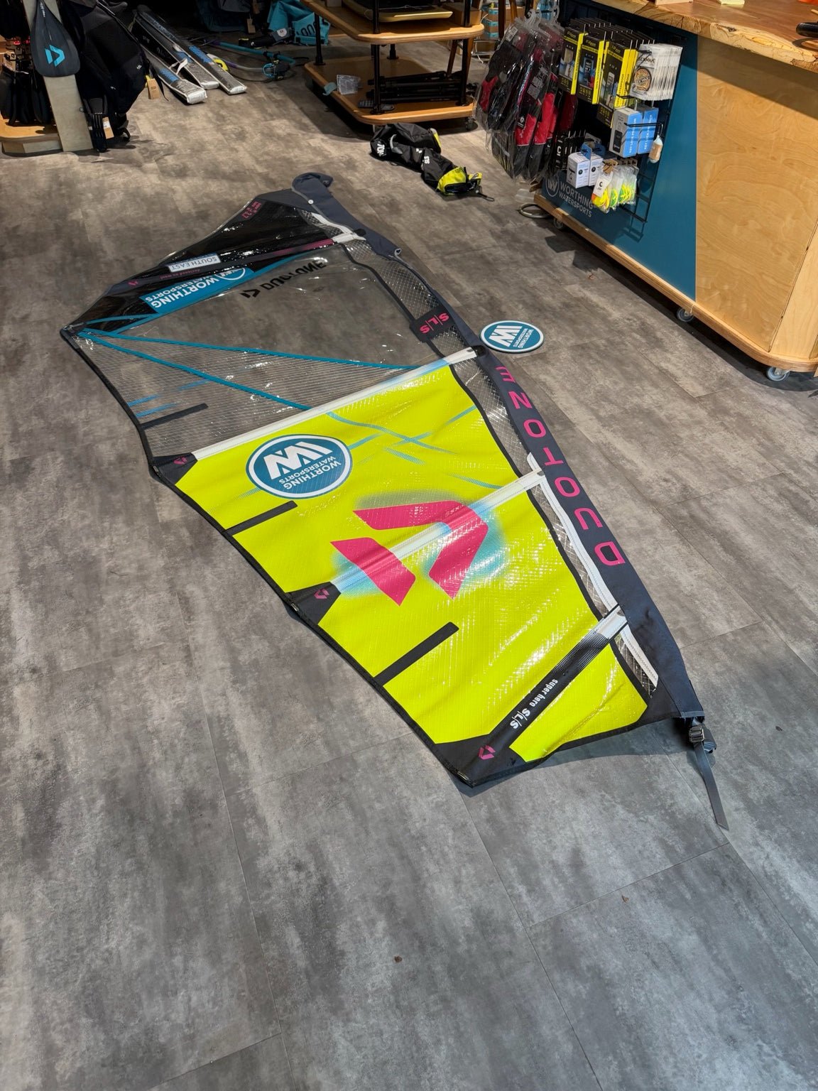 Used Duotone Super Hero SLS 2026 – 3.7m Windsurfing Wave Sail - Worthing Watersports - U-SUPER-HERO-SLS-3.7-534143 - Sails - Duotone Windsurfing