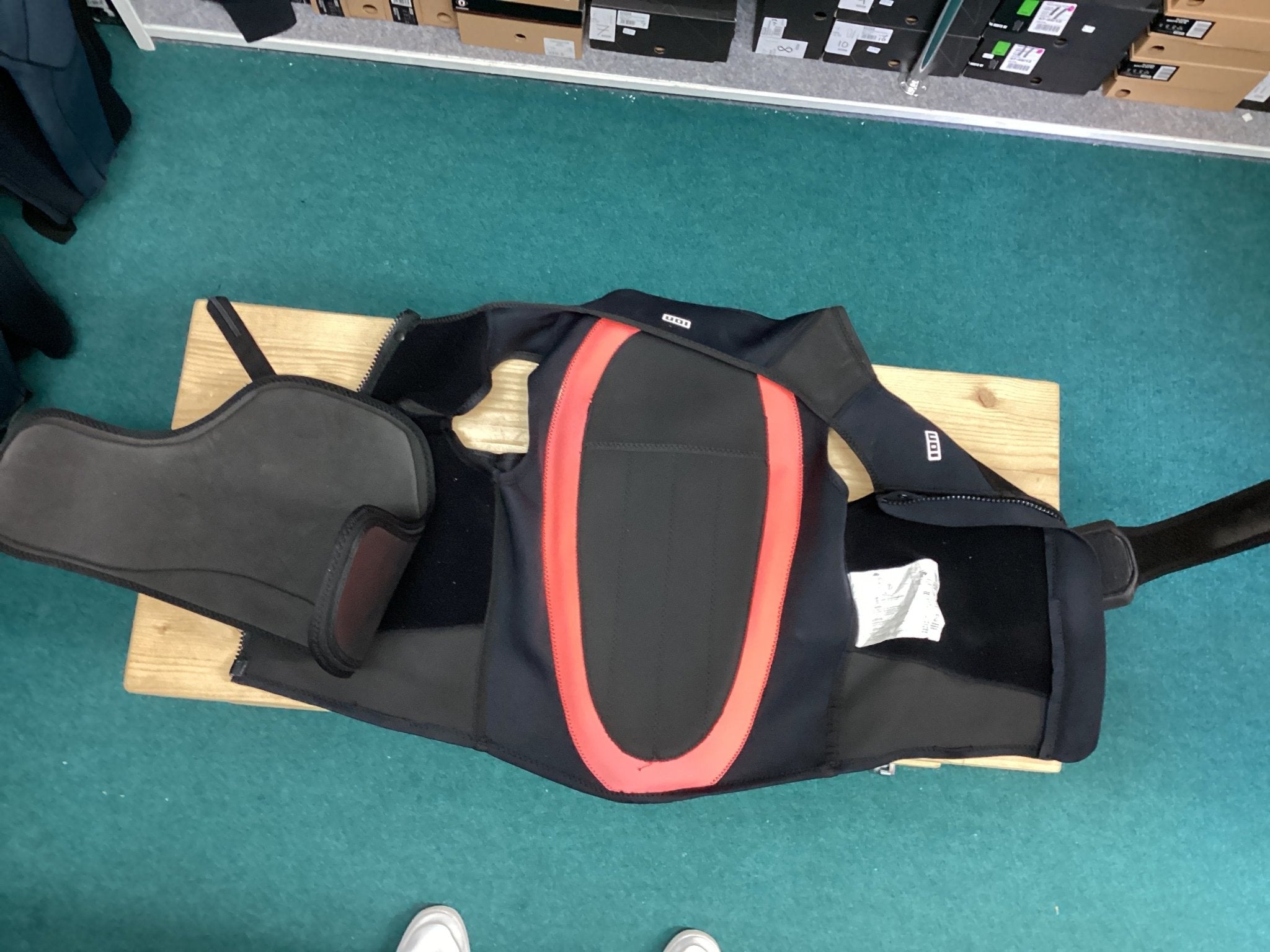 USED Ion Rush Wing Impact Harness 2023 large - Worthing Watersports - 88034777027638 - ION Water