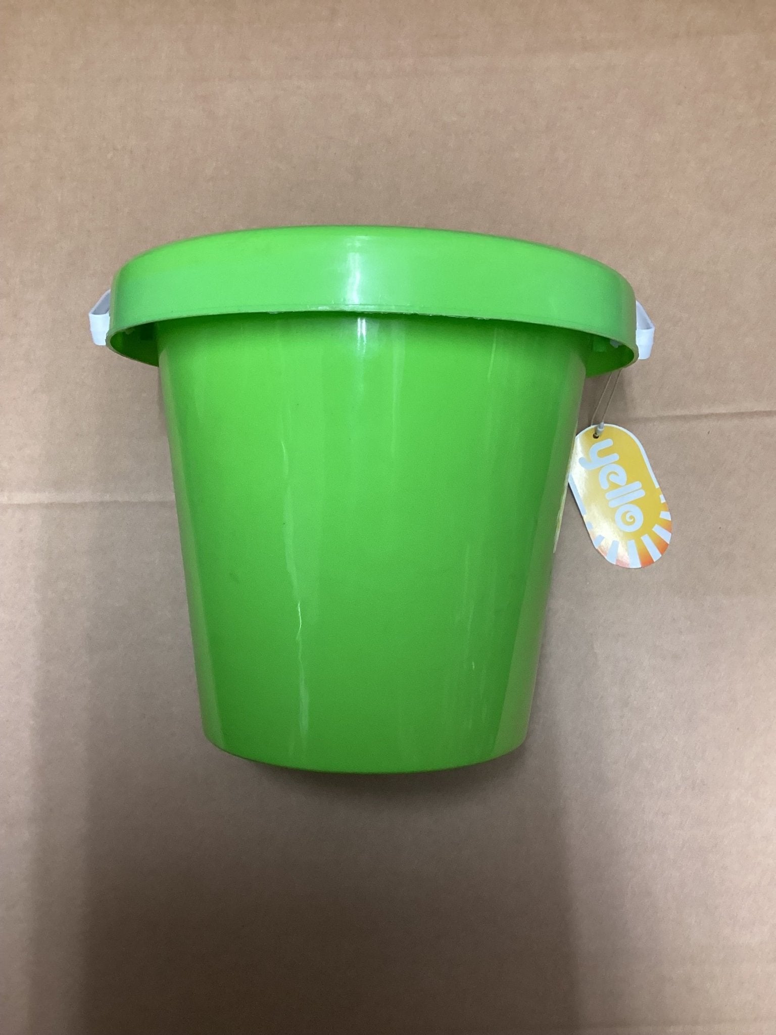 Yello recycled green bucket - Worthing Watersports - 5031470058722 - Yello