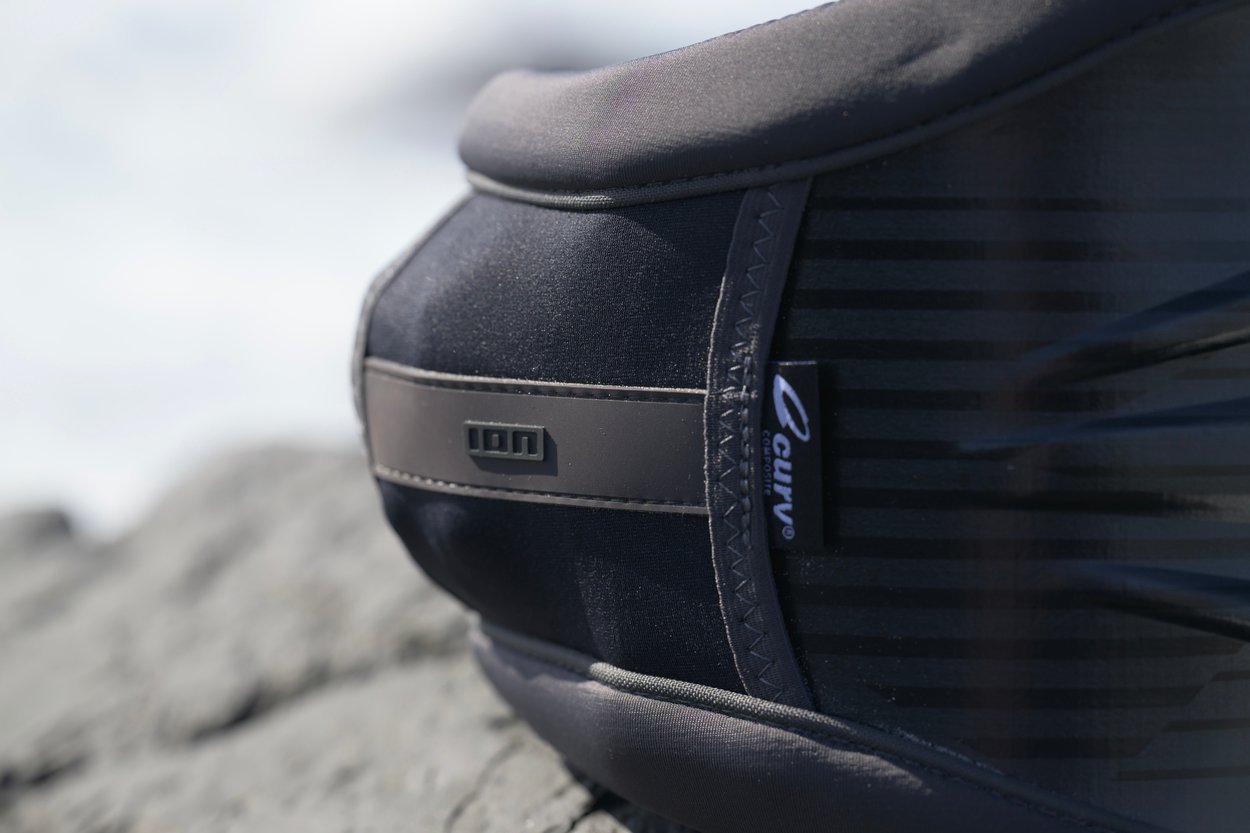 ION Icon Curv Windsurf Harness Men 2024