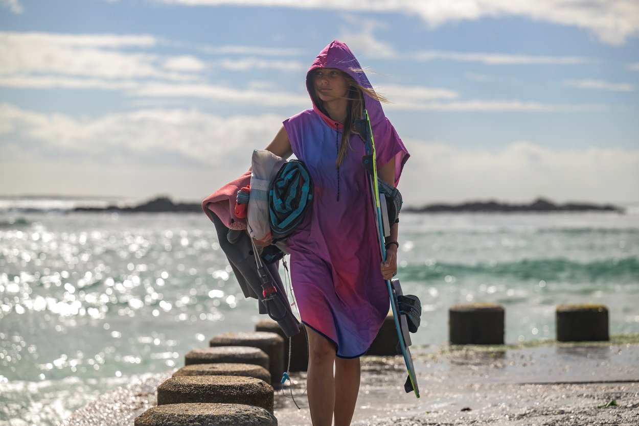 ION Poncho Select Women 2024