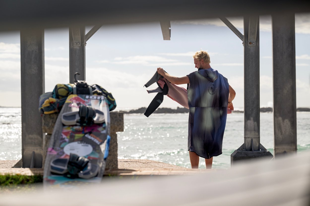 ION Poncho Select men 2024