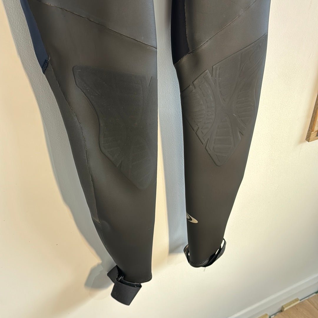 O’Neill 3/2 FLX Back Zip Steamer Suit Small