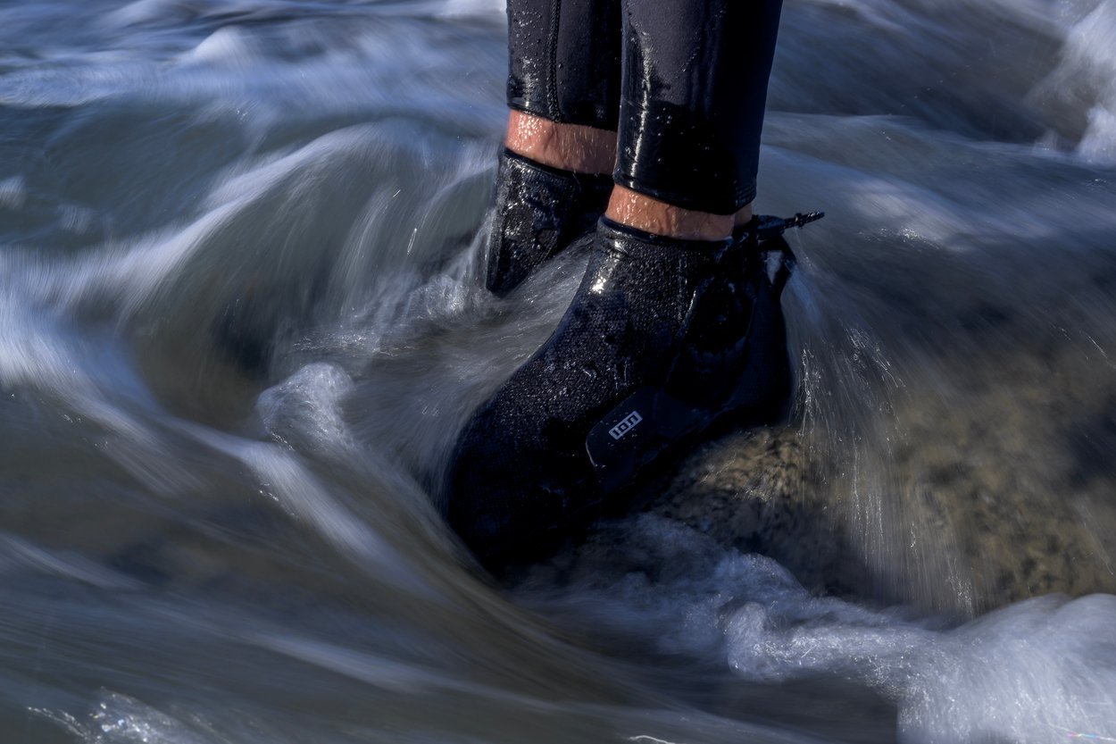 ION Ballistic Socks 6/5 Internal Split 2023 - Worthing Watersports - 9010583092461 - Footwear - ION Water