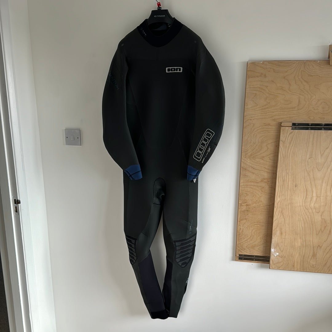 ION Quantum Semidry 5/4 Men’s winter wetsuit size 56/XXL - Worthing Watersports - 9008415444762 - Wetsuits - ION Water